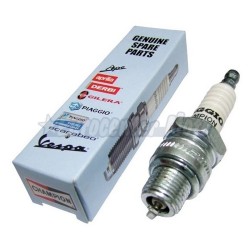 Bujía Original Piaggio P82M (L82C, B7HS). Cuello corto standar