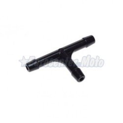 Racord repartidor triple universal. Diámetro 4/5mm