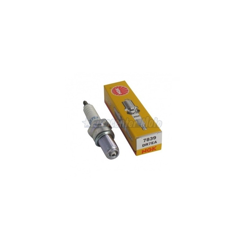 Bujía NGK DR7EA