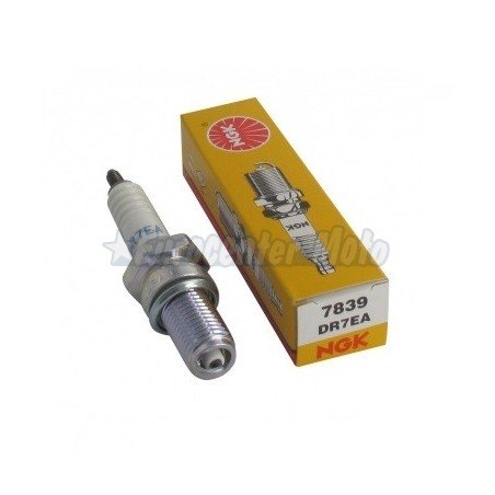 Bujía NGK DR7EA